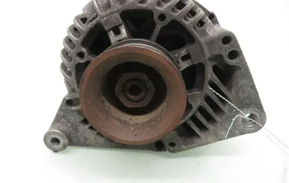 Audi A4 S4 B5 8D Generator/alternator