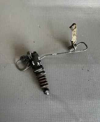 Audi A6 S6 C6 4F Clutch master cylinder 4F0721257D 4F0721487
