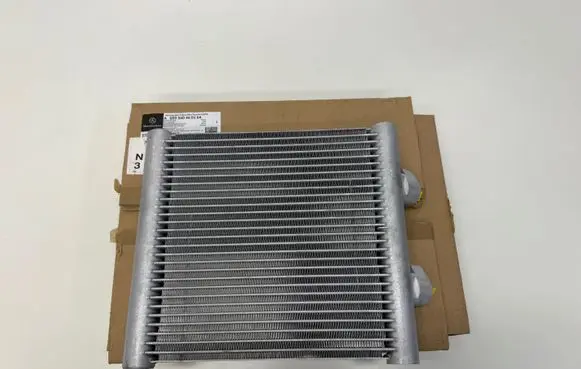 Mercedes-Benz GLS X167 Coolant radiator A0995004601