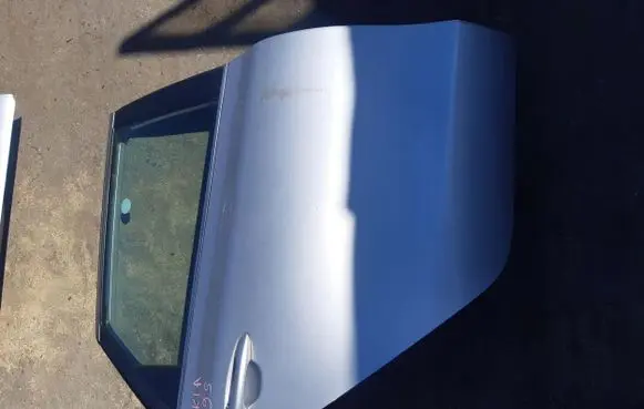 KIA Ceed Rear door