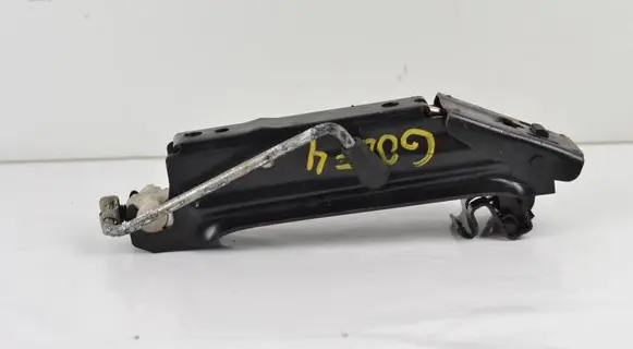 Volkswagen Touran III Lift Jack 1T0011031A
