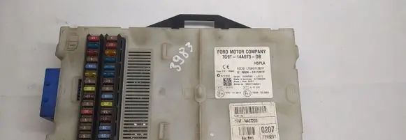 Ford Mondeo MK IV Fuse module 7G9T14AA073DB 000071453541 E11116RA000084