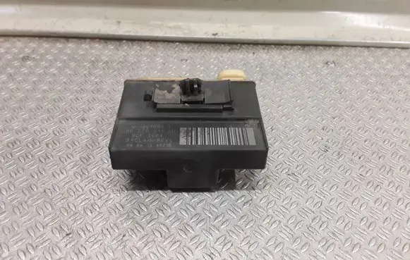 Citroen C5 Glow plug pre-heat relay 018010951 9652021180 BCP2004