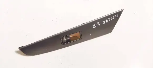 Mazda 3 I Front door window switch trim bs3h5281j