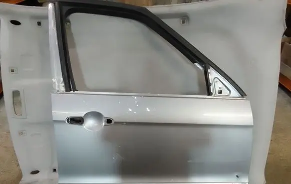Ford S-MAX Front door