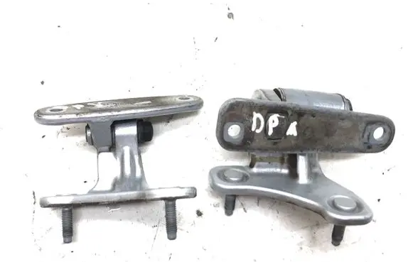 Mercedes-Benz E W212 Front door hinge set A2047201637 A2047201837