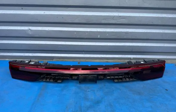 Audi Q8 Rear/tail lights 4M8945095BE