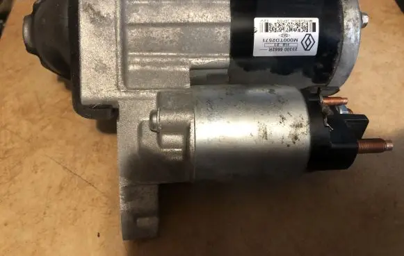 Nissan Qashqai Starter motor 233006662R