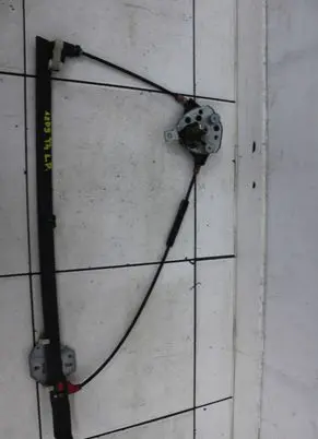 Volkswagen Transporter - Caravelle T4 Front door window regulator with motor 