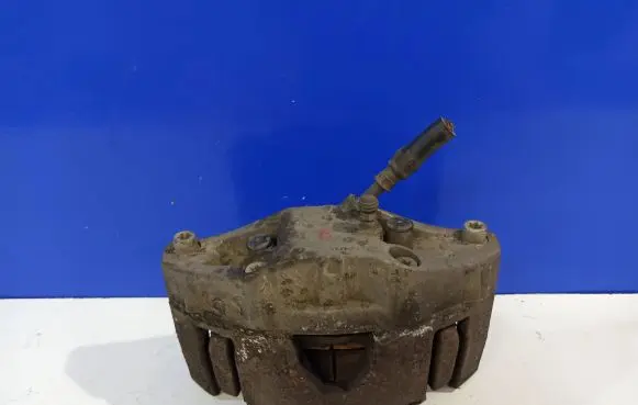 Volvo XC90 Front brake caliper 8602857