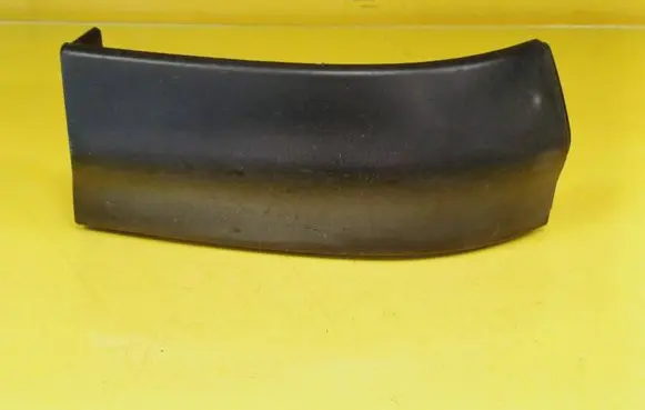 Rear/tail light trim molding