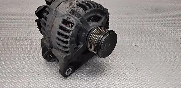 Renault Modus Generator/alternator 0124425037 8200390675