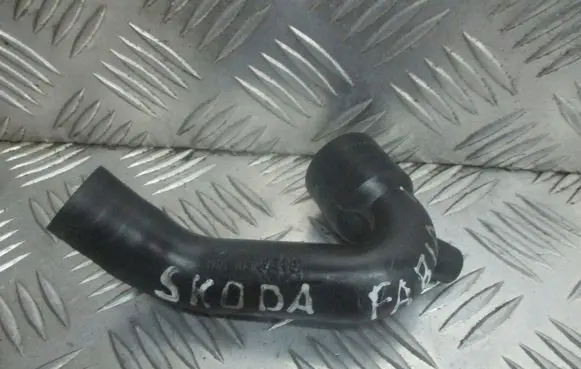Skoda Fabia Mk1 (6Y) Air intake hose/pipe 06A103474D