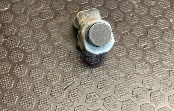 BMW 7 F01 F02 F03 F04 Parking PDC sensor 607065 2711081812 9173106