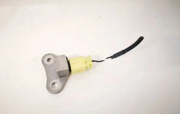 Nissan Qashqai Airbag deployment crash/impact sensor