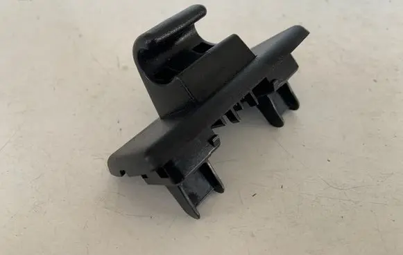 Mercedes-Benz C W205 Sun visor clip/hook/bracket A1668100012 A16681000129051