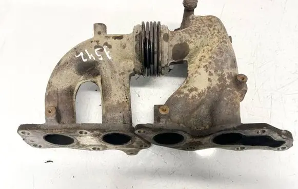 Mazda CX-7 Exhaust manifold