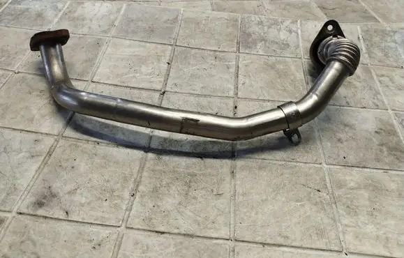 Ford S-MAX EGR valve line/pipe/hose 72041715