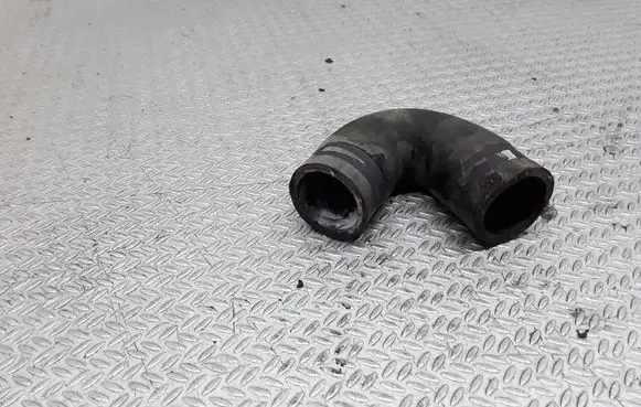 Volkswagen PASSAT B5 Engine coolant pipe/hose