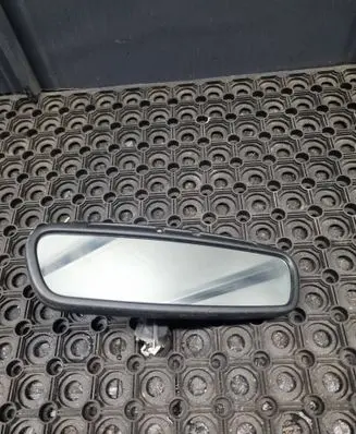 Rear view mirror (interior)