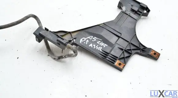 Audi A5 8T 8F Headlight/headlamp mounting bracket 1301073054