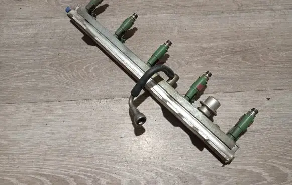 Volvo S60 Fuel injectors set 9470229