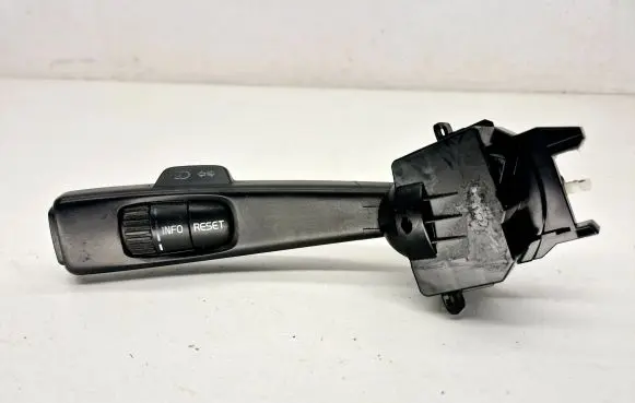 Volvo V50 Indicator stalk 17D770