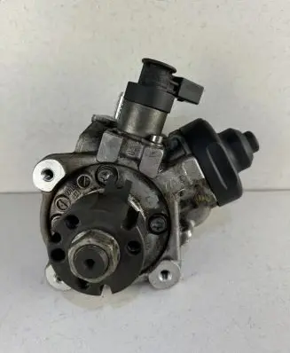 Audi A6 S6 C7 4G Fuel injection high pressure pump 03L130755AC 0445010529