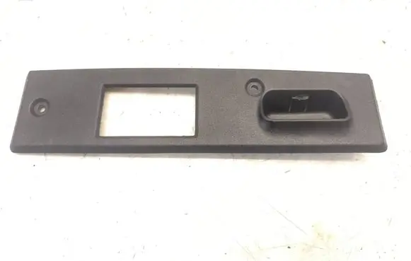 Mercedes-Benz CLK A209 C209 Tailgate/boot lid lock trim A2037580002 SD3933