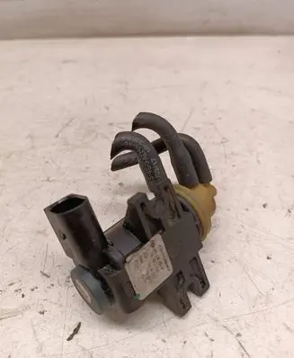 Audi A3 S3 8V Turbo solenoid valve 04L131051F