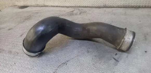 Mercedes-Benz C W203 Intercooler hose/pipe A2035282182