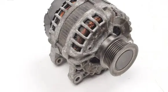 Volvo V40 Generator/alternator 30644945