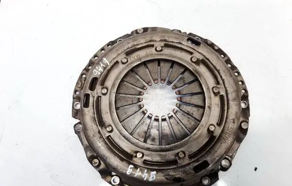 Skoda Octavia Mk2 (1Z) Pressure plate 03G141025A