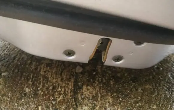 Mitsubishi Lancer Front door lock