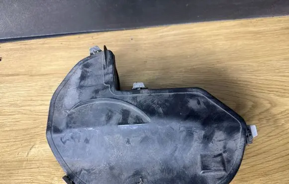 Volvo V70 Fuse box cover 9168973