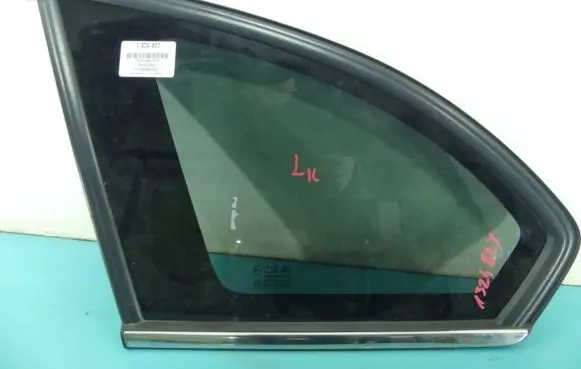 Chevrolet Captiva Rear side window IMPRK1324827