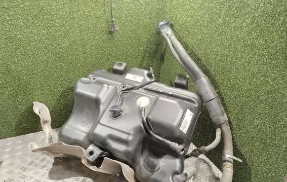 Renault Trafic III (X82) AdBlue liquid reservoir 0444040014 93868466 208993933R
