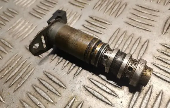 BMW 1 E81 E87 Turbo solenoid valve 7561264
