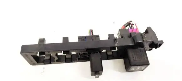 Volkswagen PASSAT B6 Fuse box set 1K1937503