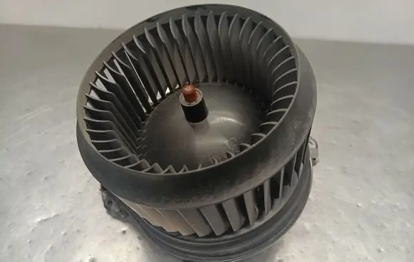 Mercedes-Benz B W246 W242 Heater fan/blower A2469061601
