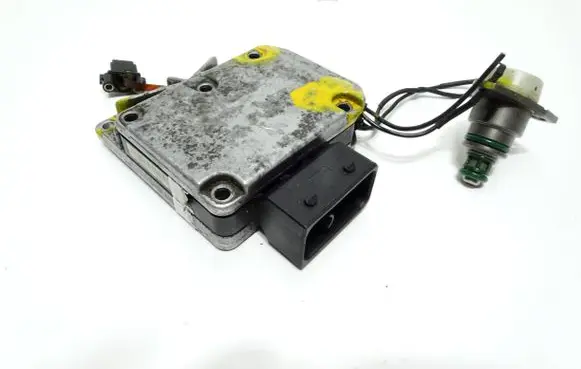 Audi A6 S6 C5 4B Fuel injection high pressure pump 0281010889 20708