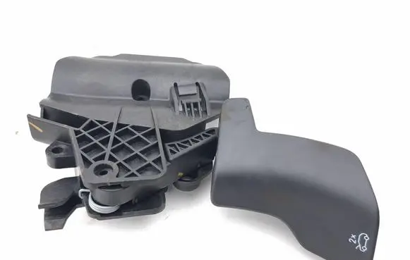 Opel Grandland X Engine bonnet (hood) release handle