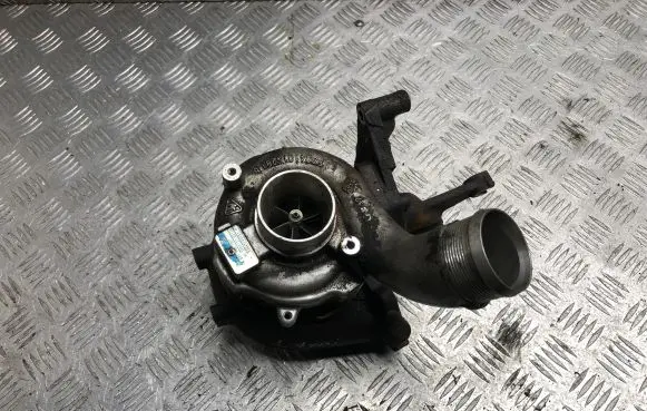 Audi A6 S6 C6 4F Turbo 059145702T