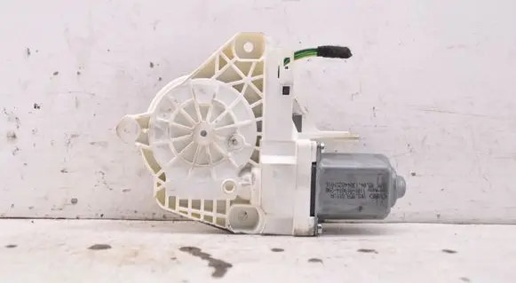Audi Q3 8U Rear door window regulator motor 8K0959811A