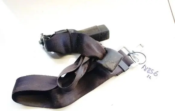 Middle seatbelt (rear)