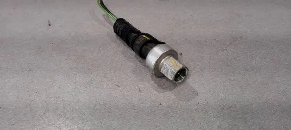 Opel Astra H Air conditioning (A/C) pressure sensor 913172 24B7MX4
