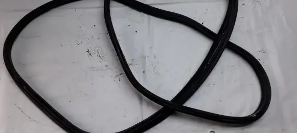 Mazda 5 Rubber seal rear door 