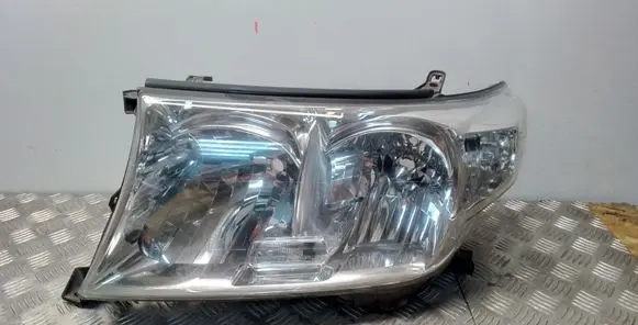 Toyota Land Cruiser (J200) Headlight/headlamp