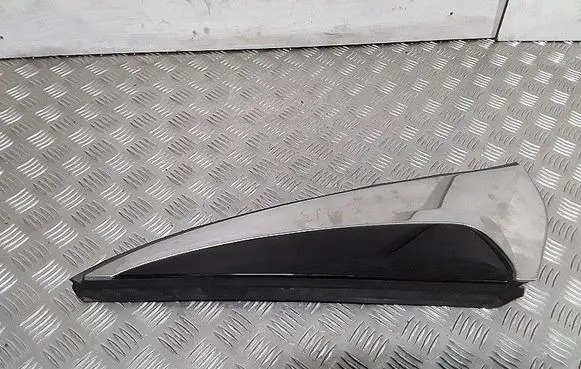 Citroen C4 II Picasso Rear side glass trim 