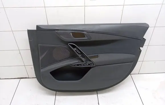 Peugeot 5008 Front door card panel trim 9687652777 96863073ze